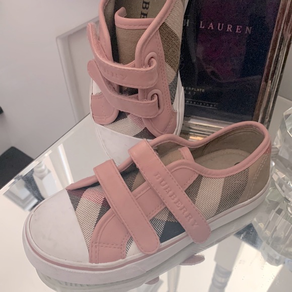 BURBERRY PLAID SIGNATURE SNEAKERS